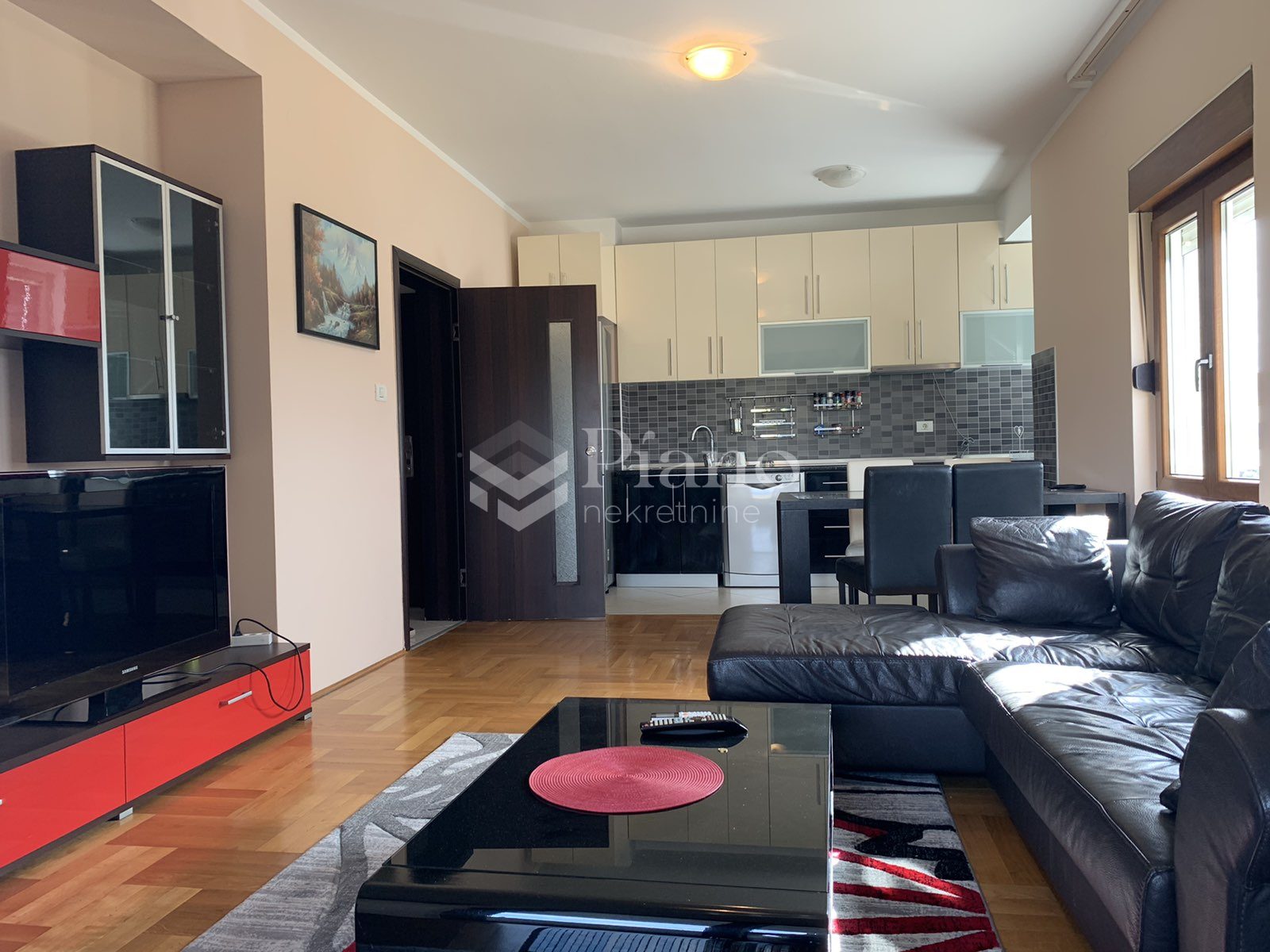 Jednosoban namješten stan pored Delte