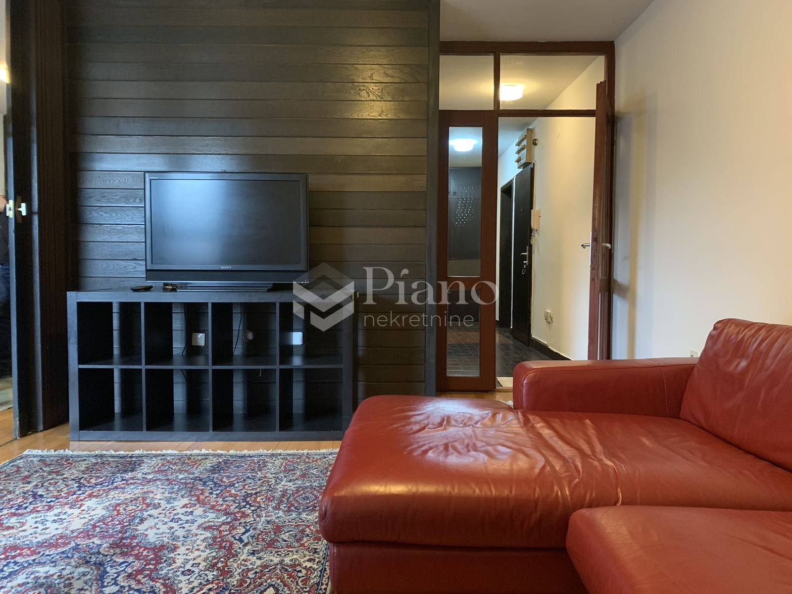 Semi-furnished three bedroom apartment in Blok 9 