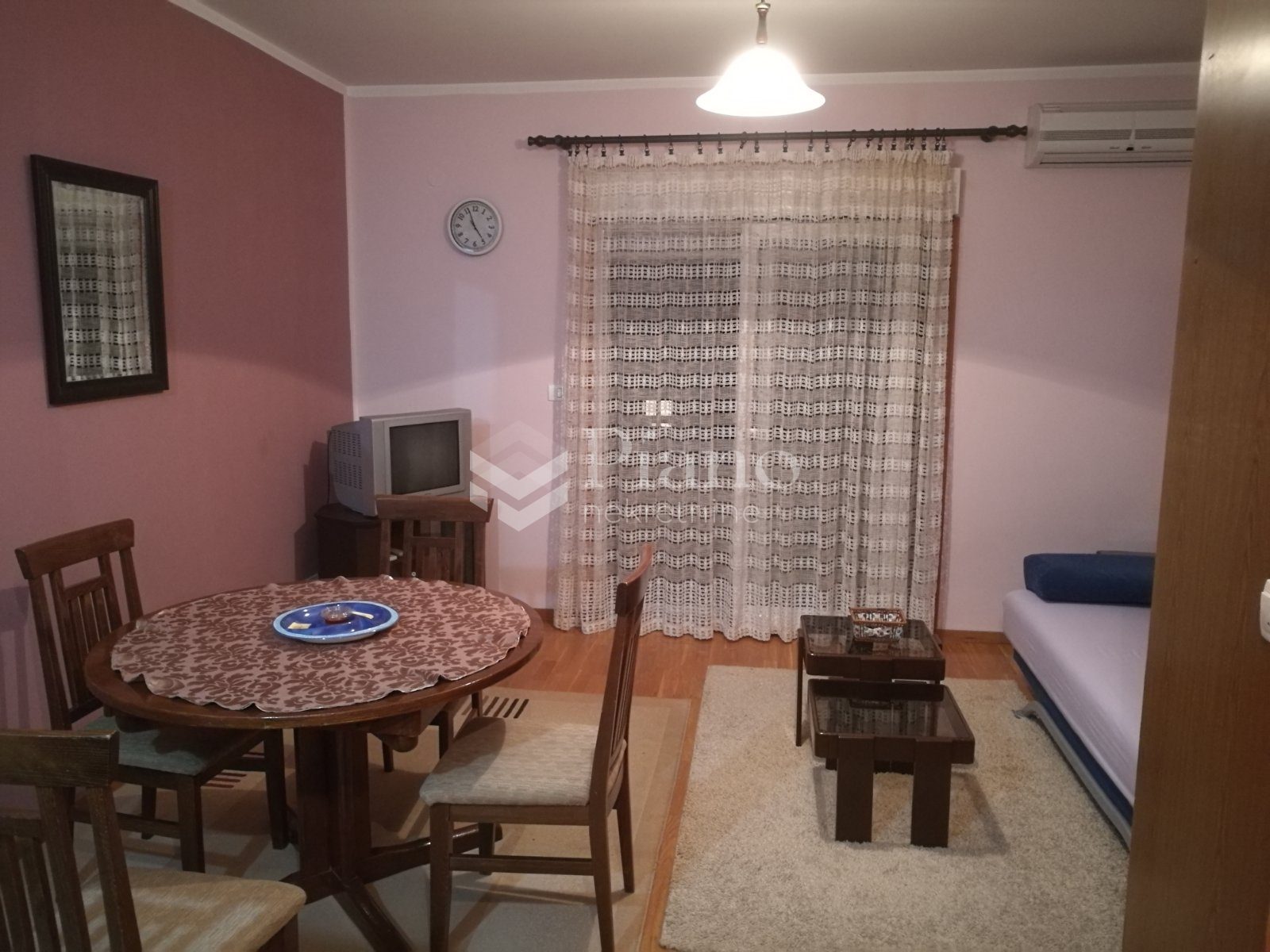 Furnished studio apartment in City kvart