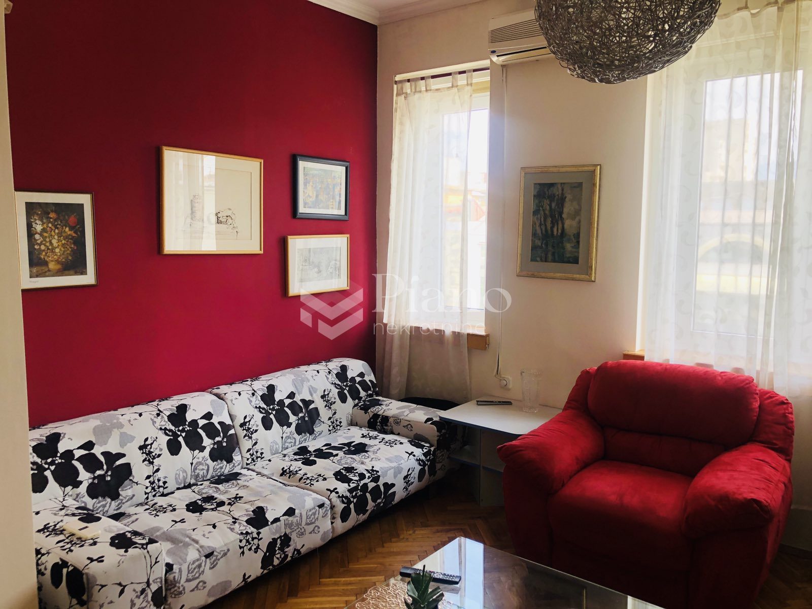 Furnished one bedroom apartment in city center