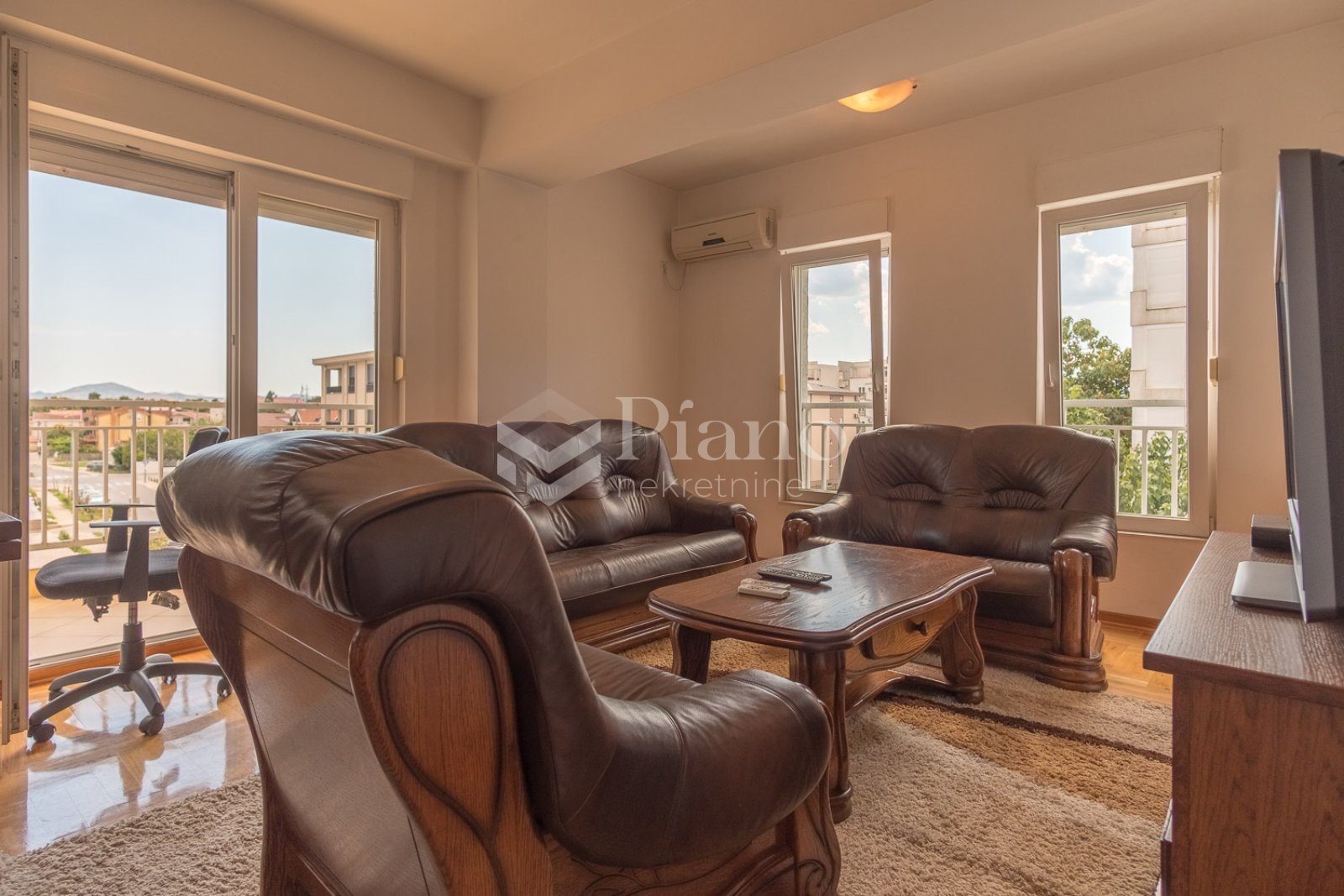 Furnished three bedroom apartment in Blok 9