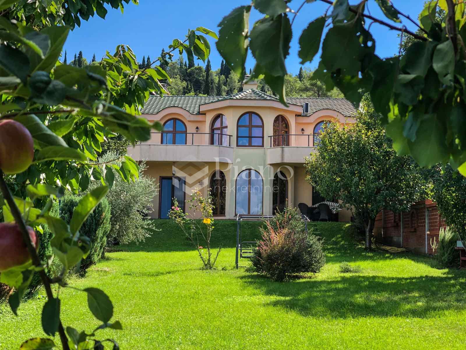 Namještena kuća u Zagoriču