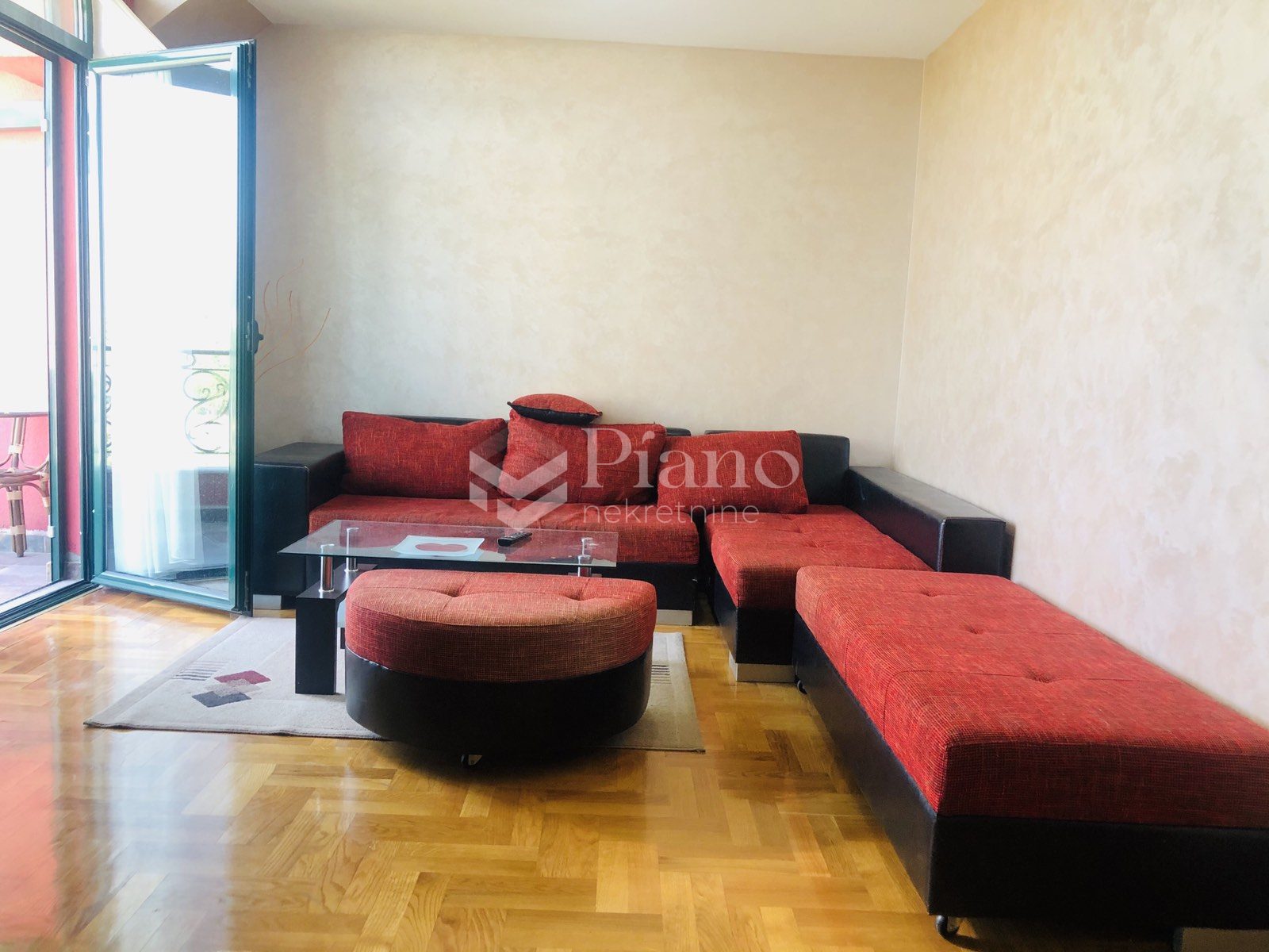 Furnished one bedroom apartment in Momisici