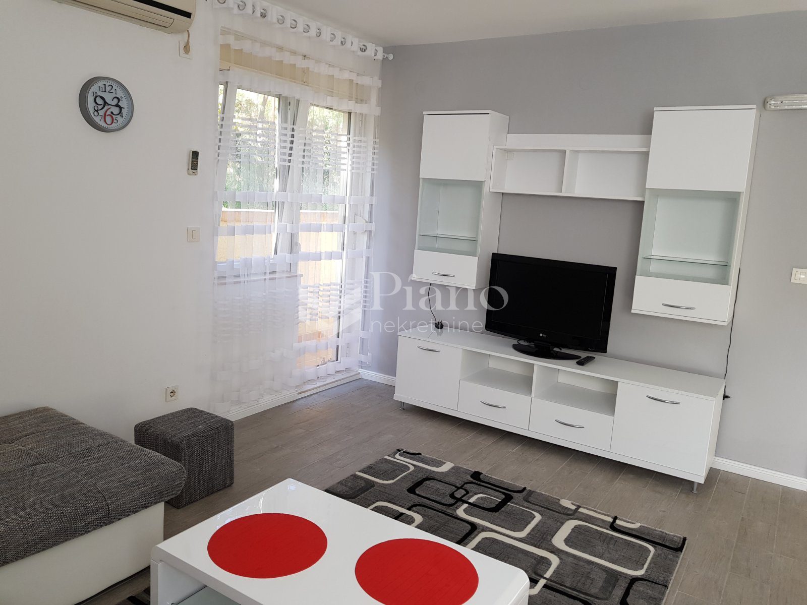 Furnished one bedroom apartment Preko Morace