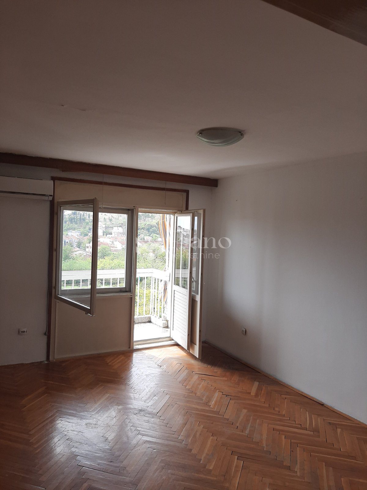 Unfurnished two bedroom apartment on Zabjelo
