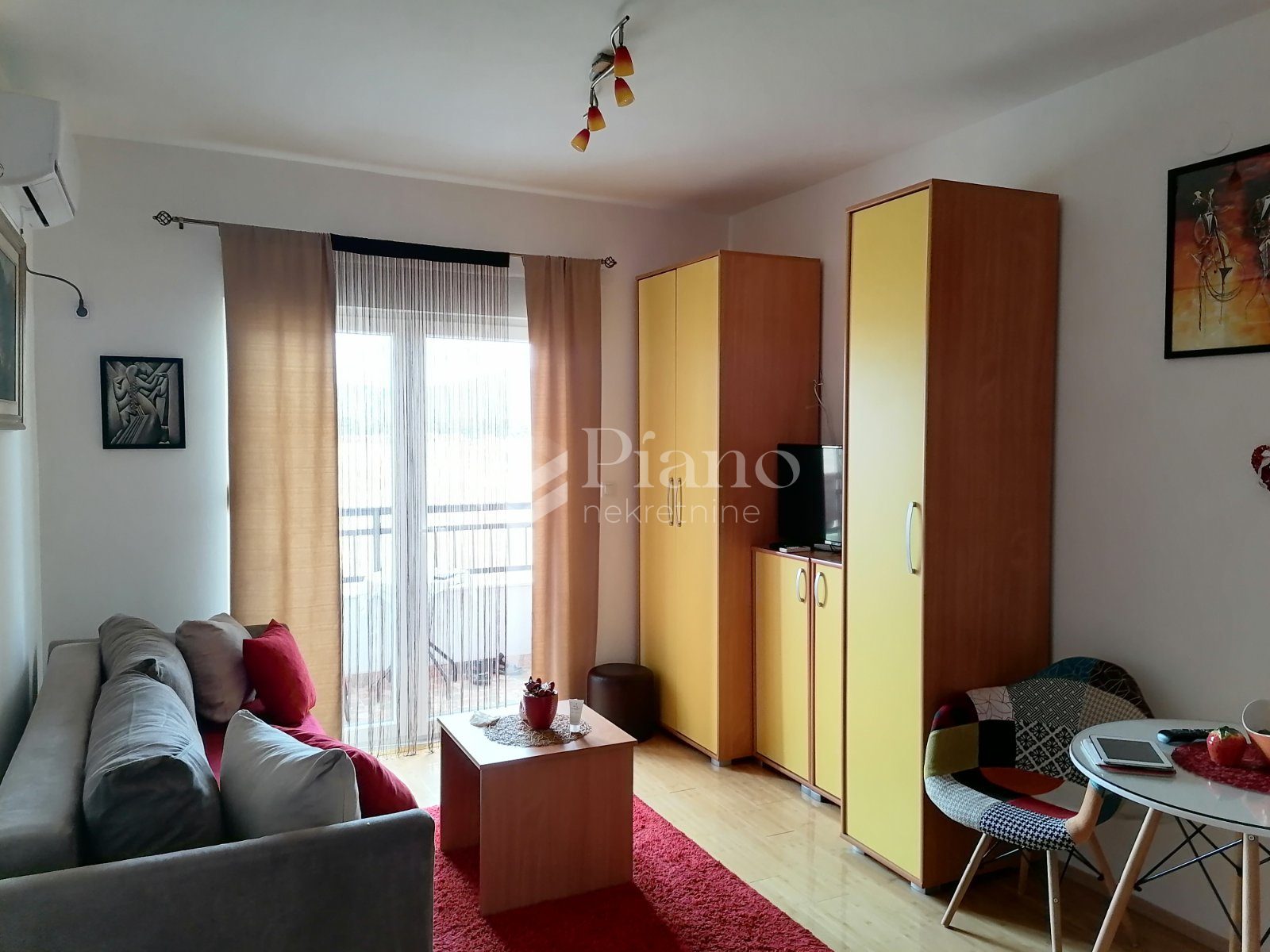 Namještena  garsonjera na  Starom Aerodromu