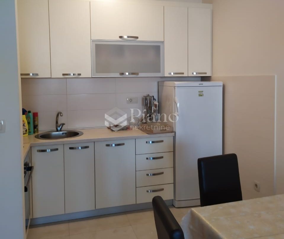 Namješten jednosoban stan u City kvartu