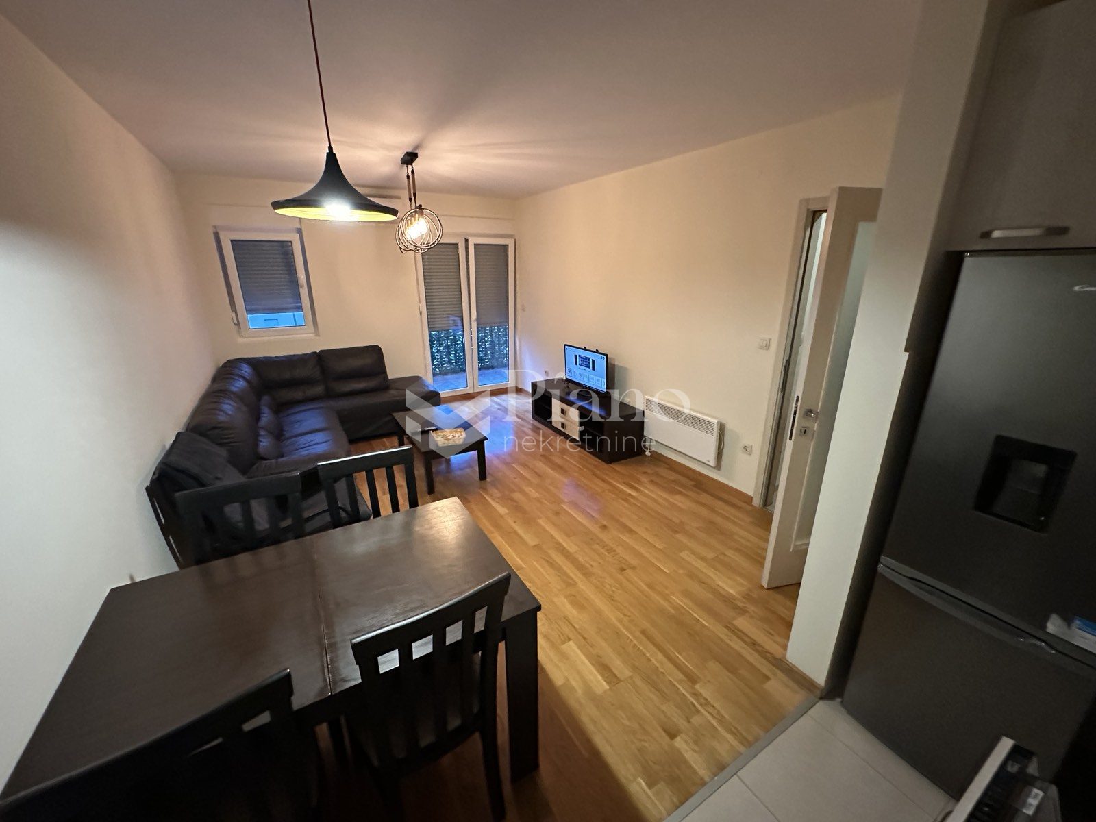 Two bedroom furnished apartment in Stari Aerodrom