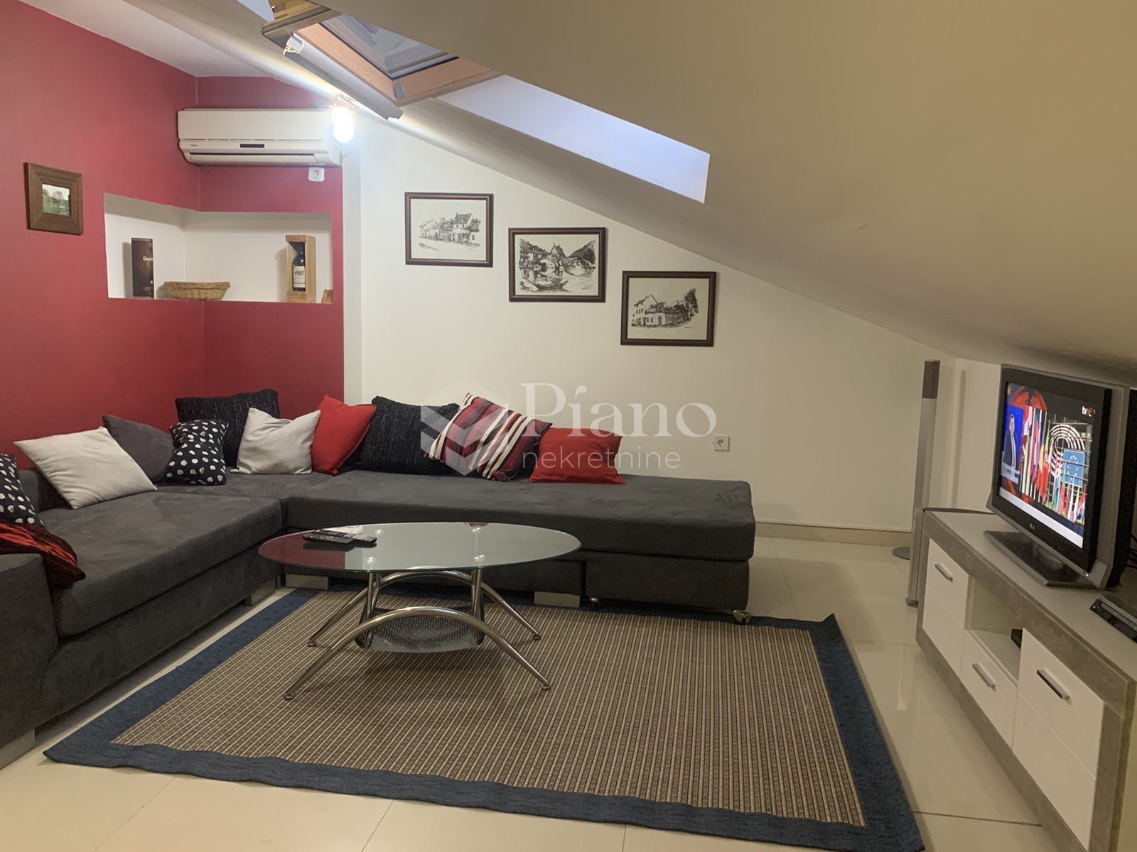 Namješten dvosoban stan kod Vezirovog mosta 