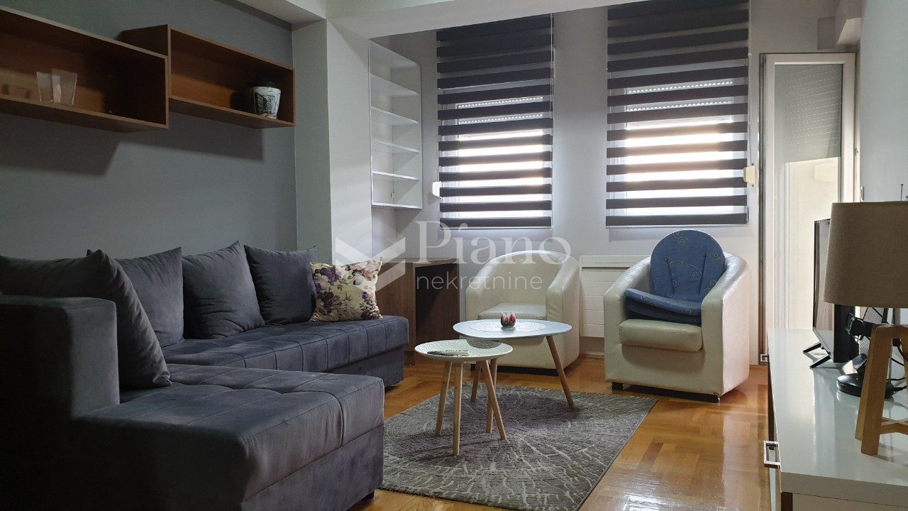 Namješten jednosoban stan u City kvartu