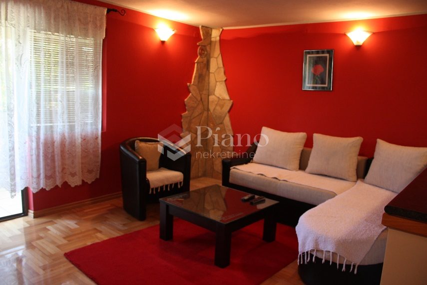 Jednosoban namješten stan u Dalmatinskoj ulici