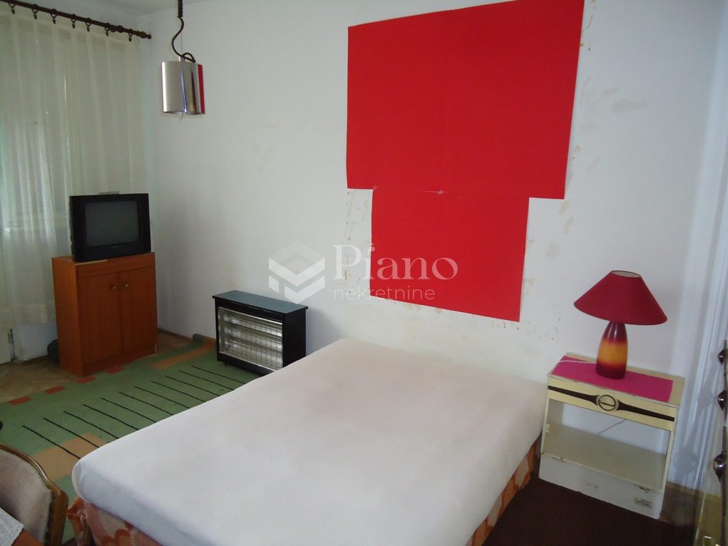 Namještena soba u blizini Pravnog fakulteta