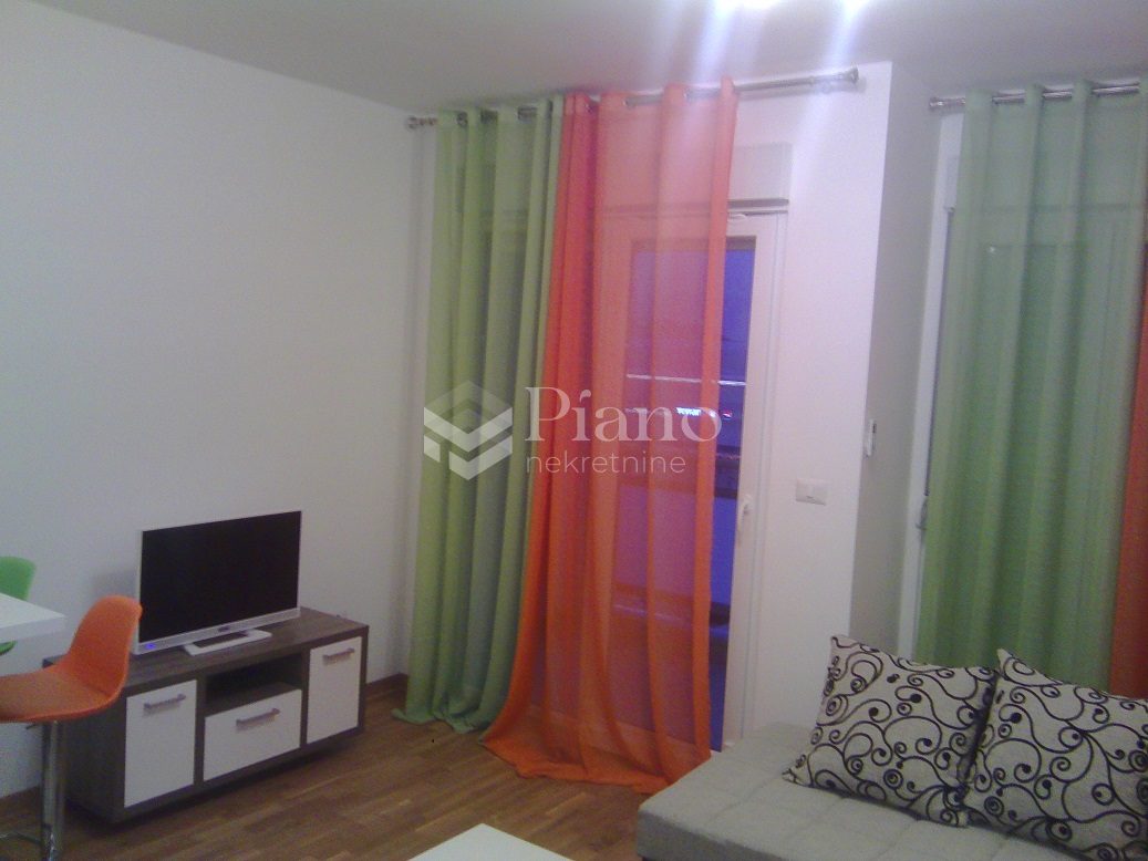 Namještena garsonjera preko puta TC Delta