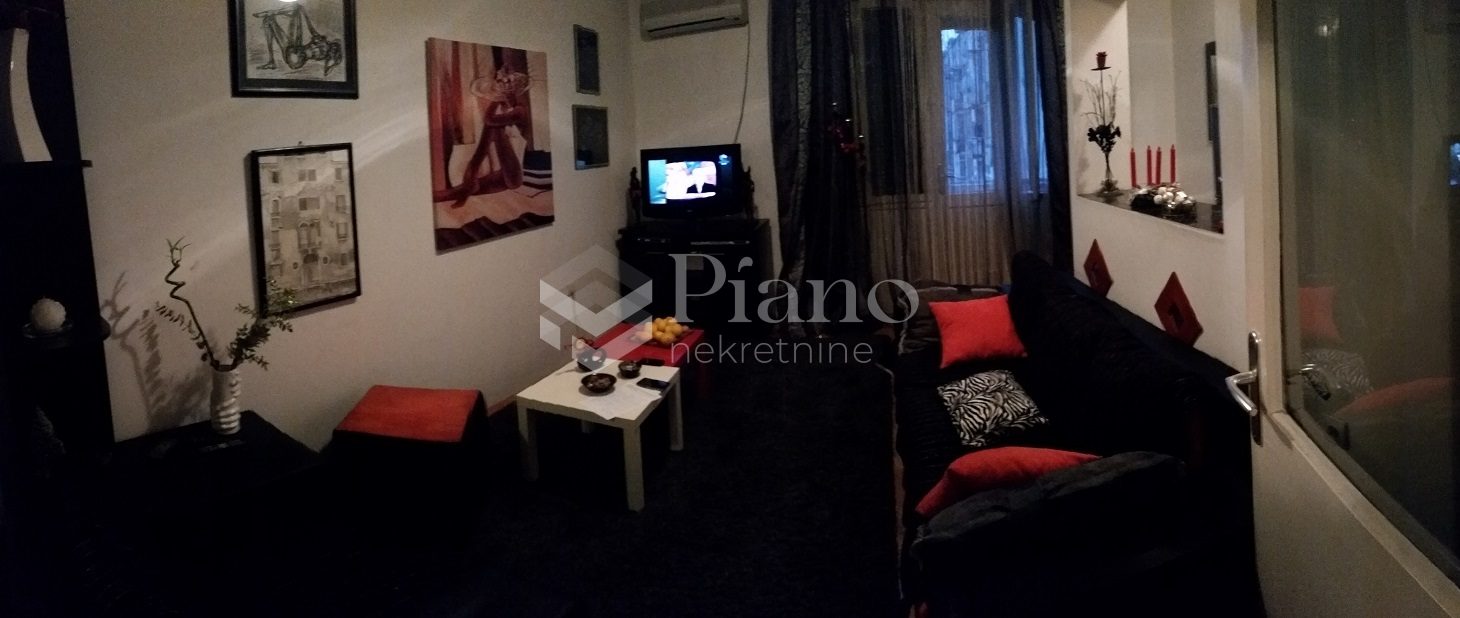 Dvosoban namješten stan, preko Morače 