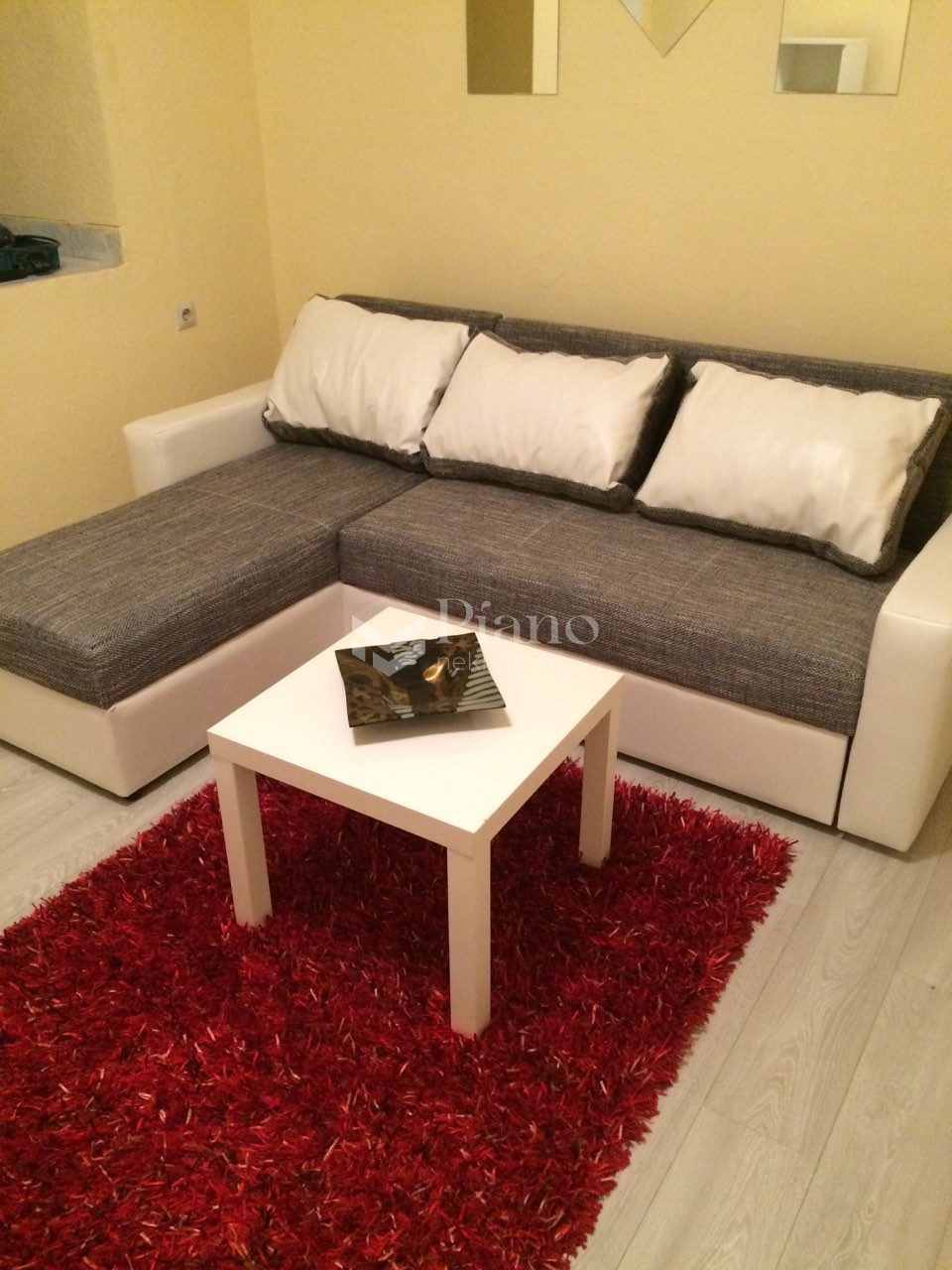 Jednosoban namješten stan kod Sat kule