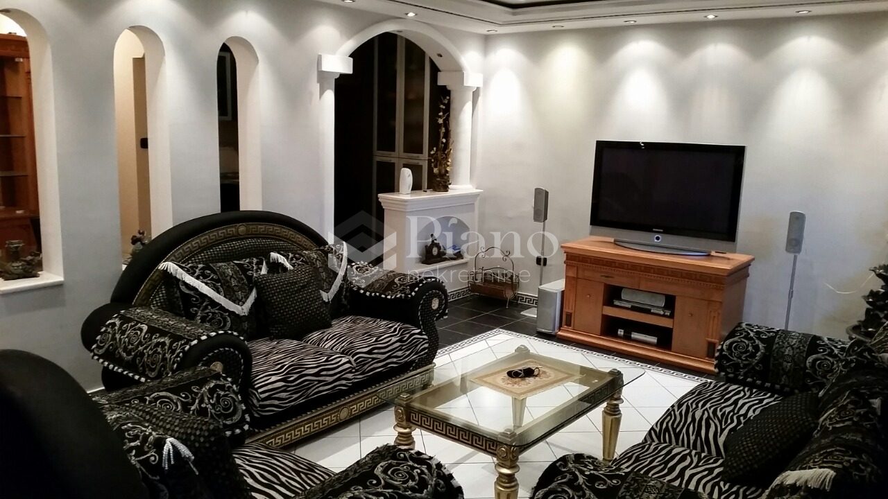 Lux namješten dvosoban stan, Blok 5