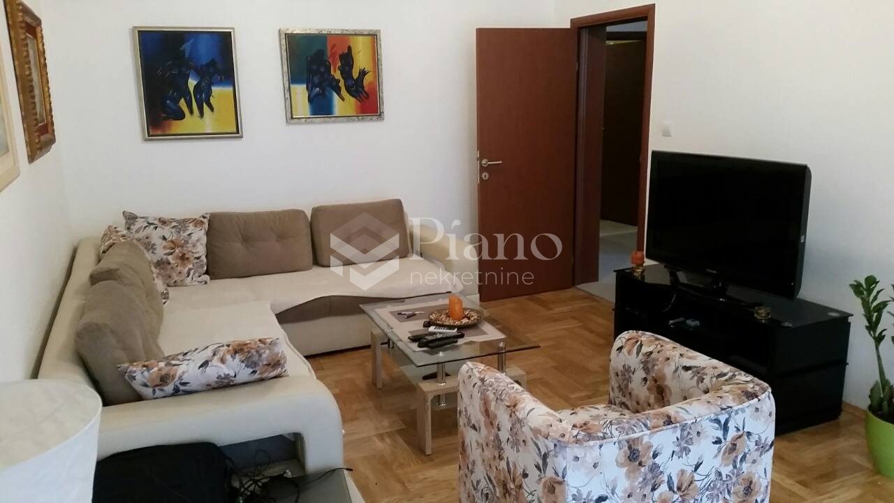 Dvosoban namješten stan na Zabjelu 