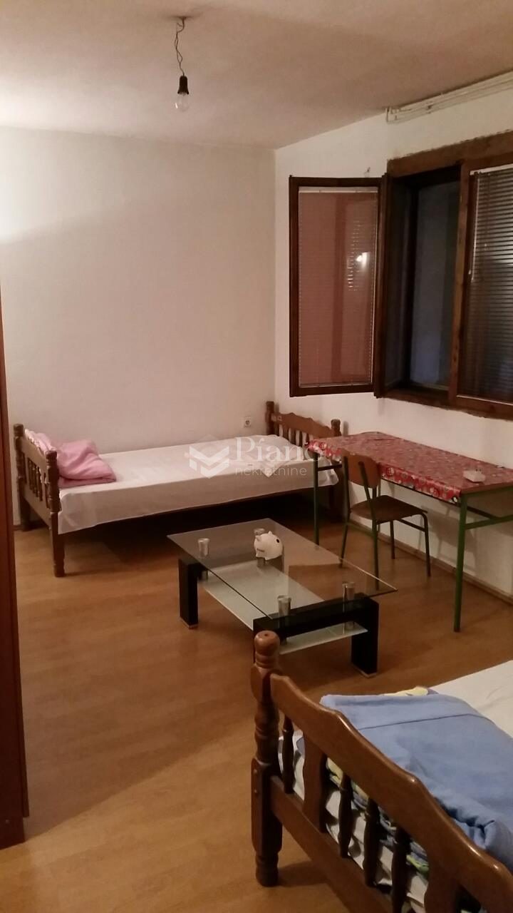 Namještena soba u blizini novog Studentskog doma 