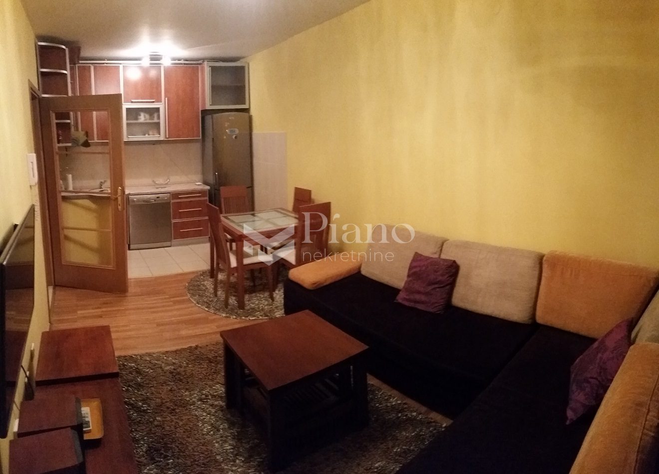 Jednosoban namješten stan, Blok 6