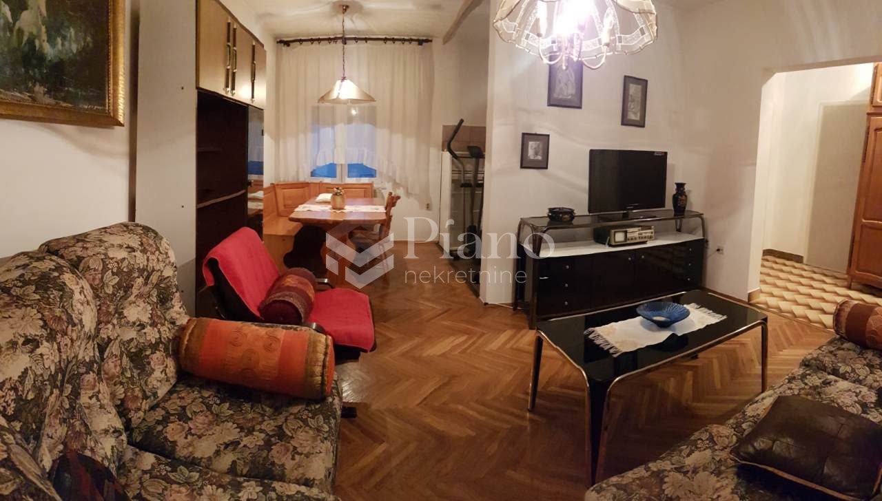 Namještena garsonjera u Momišićima