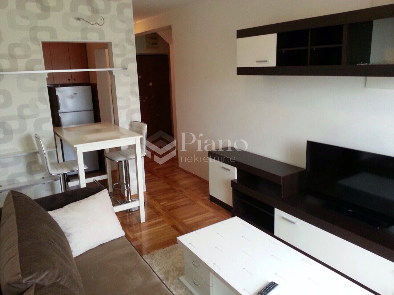 Jednosoban namješten stan kod Ljubovića