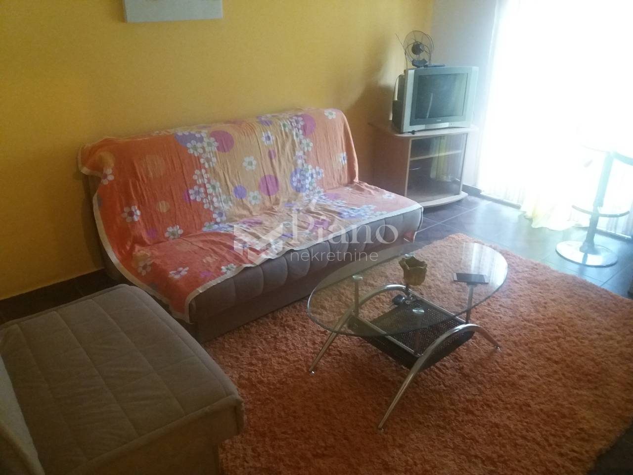 Furnished studio apartment in Momišići