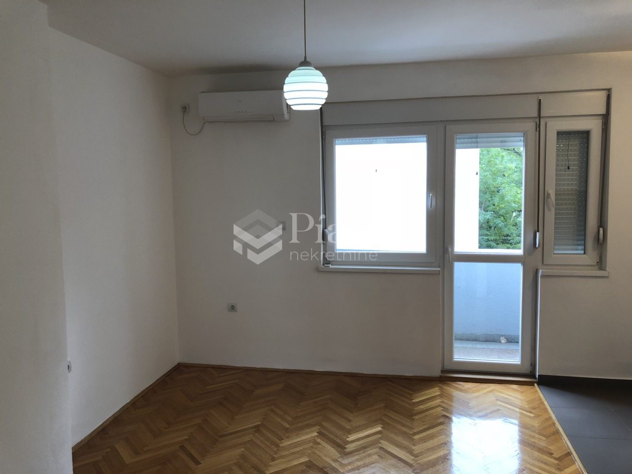 Furnished two-bedrooms apartment Preko Morače