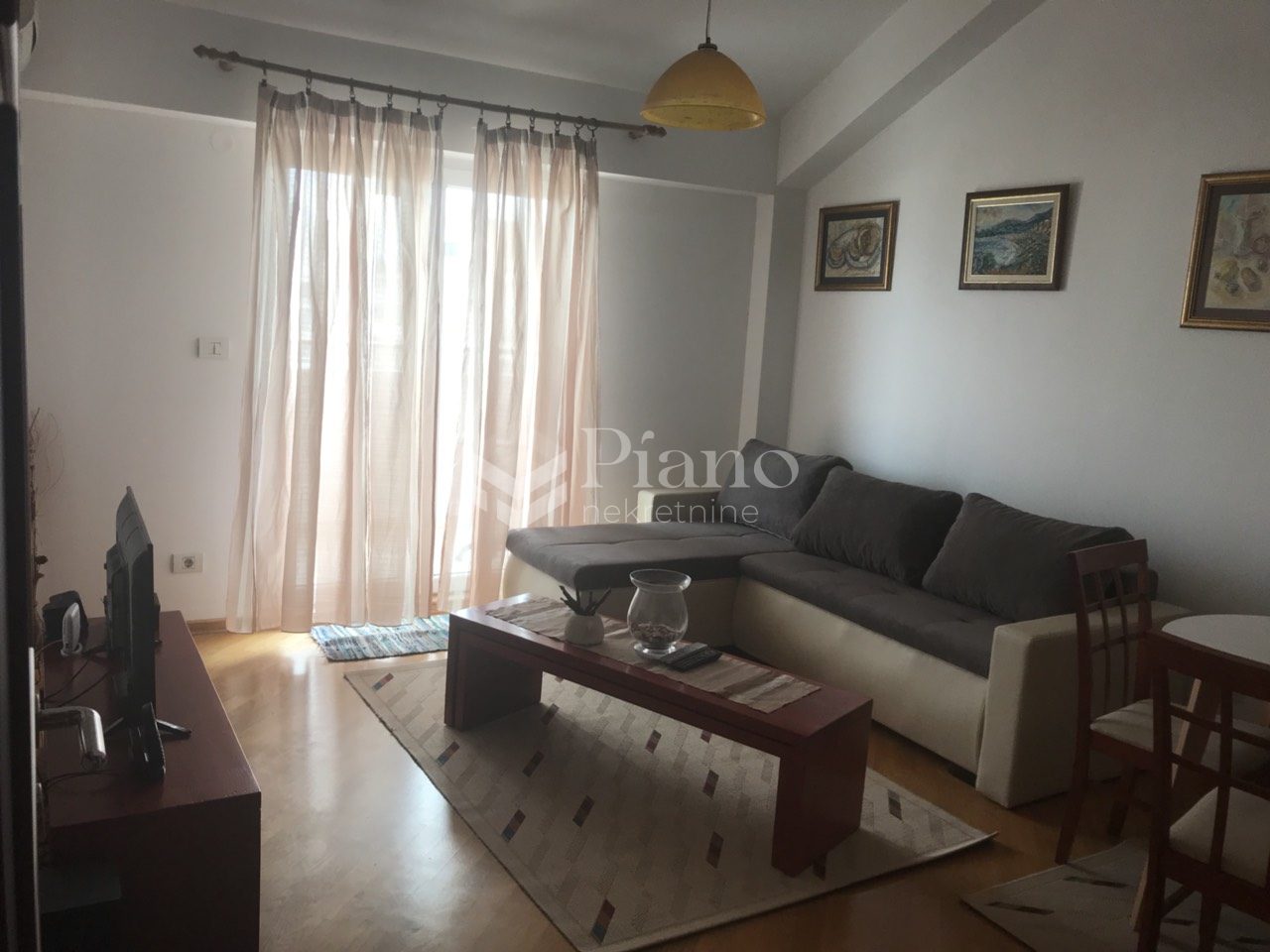 Furnished one-bedroom apartment Preko Morače
