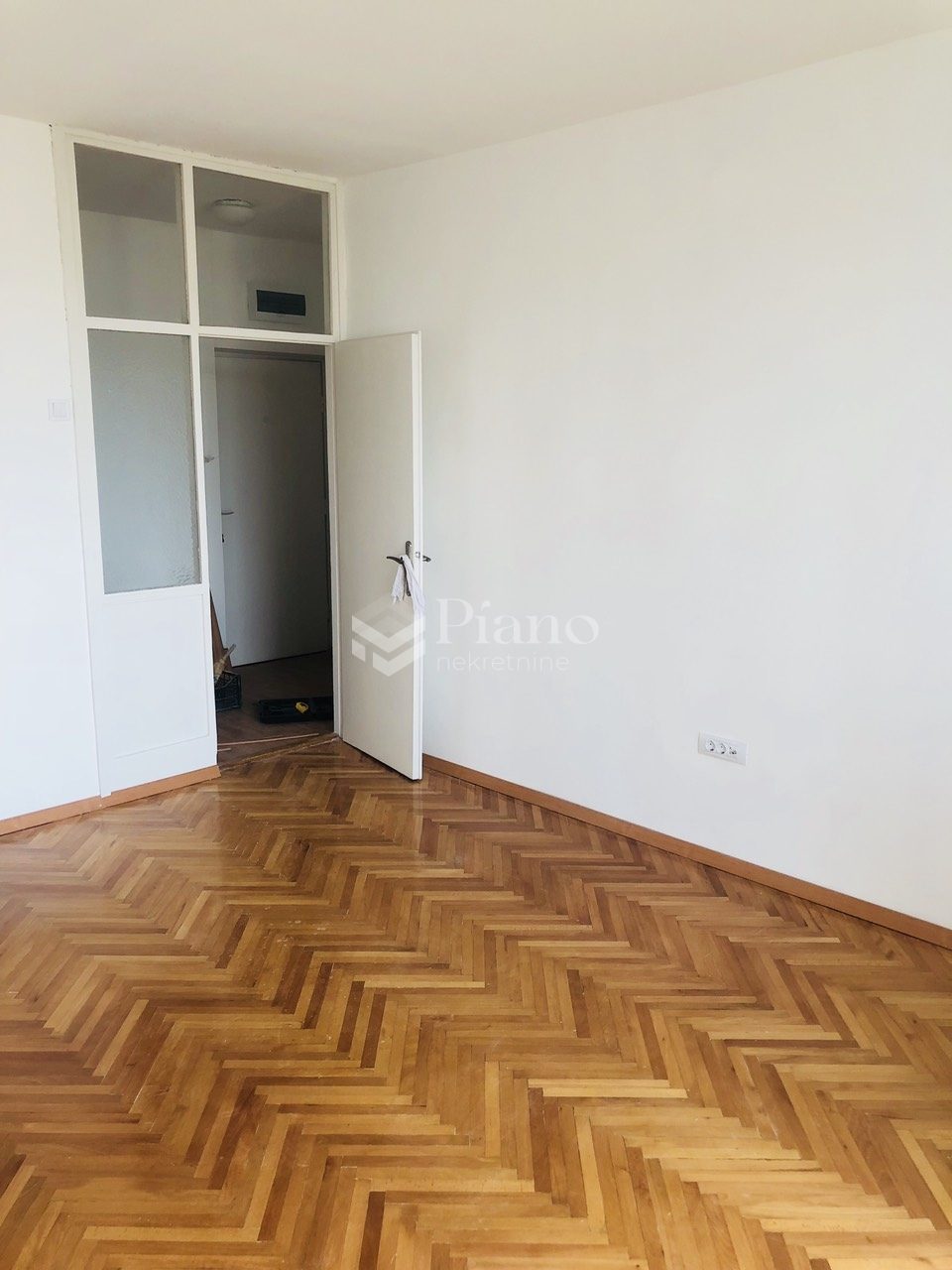 Unfurnished two-bedrooms apartment behind Gintaš