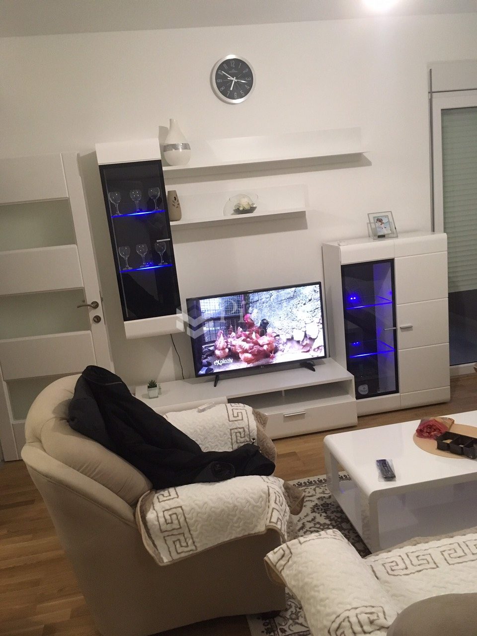 Furnished two-bedrooms apartment near catholic church