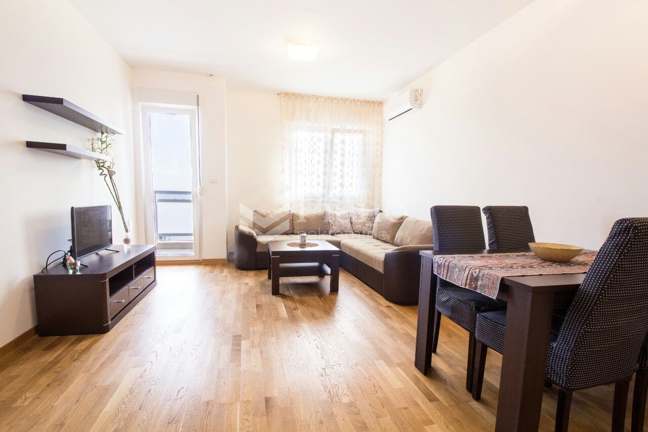 Furnished two-bedrooms apartment in City kvart