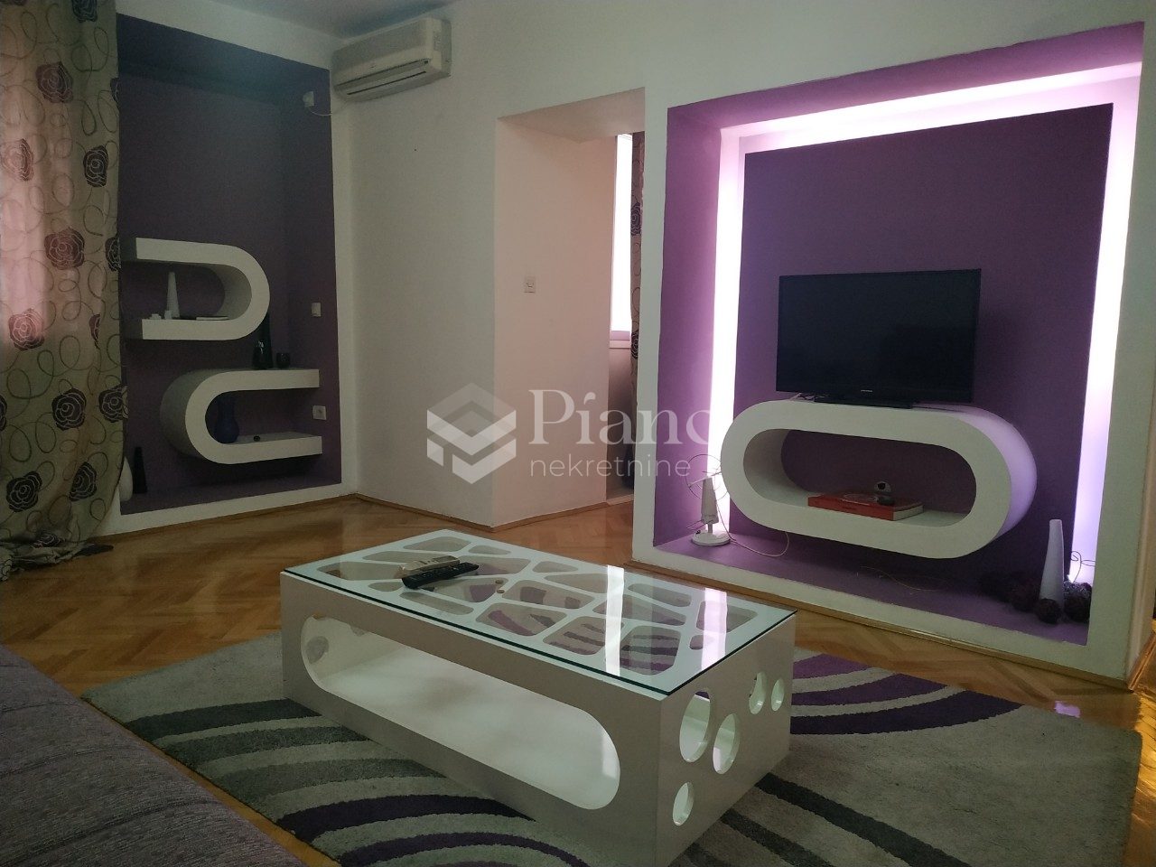 Furnished two-bedrooms apartment in Zabjelo