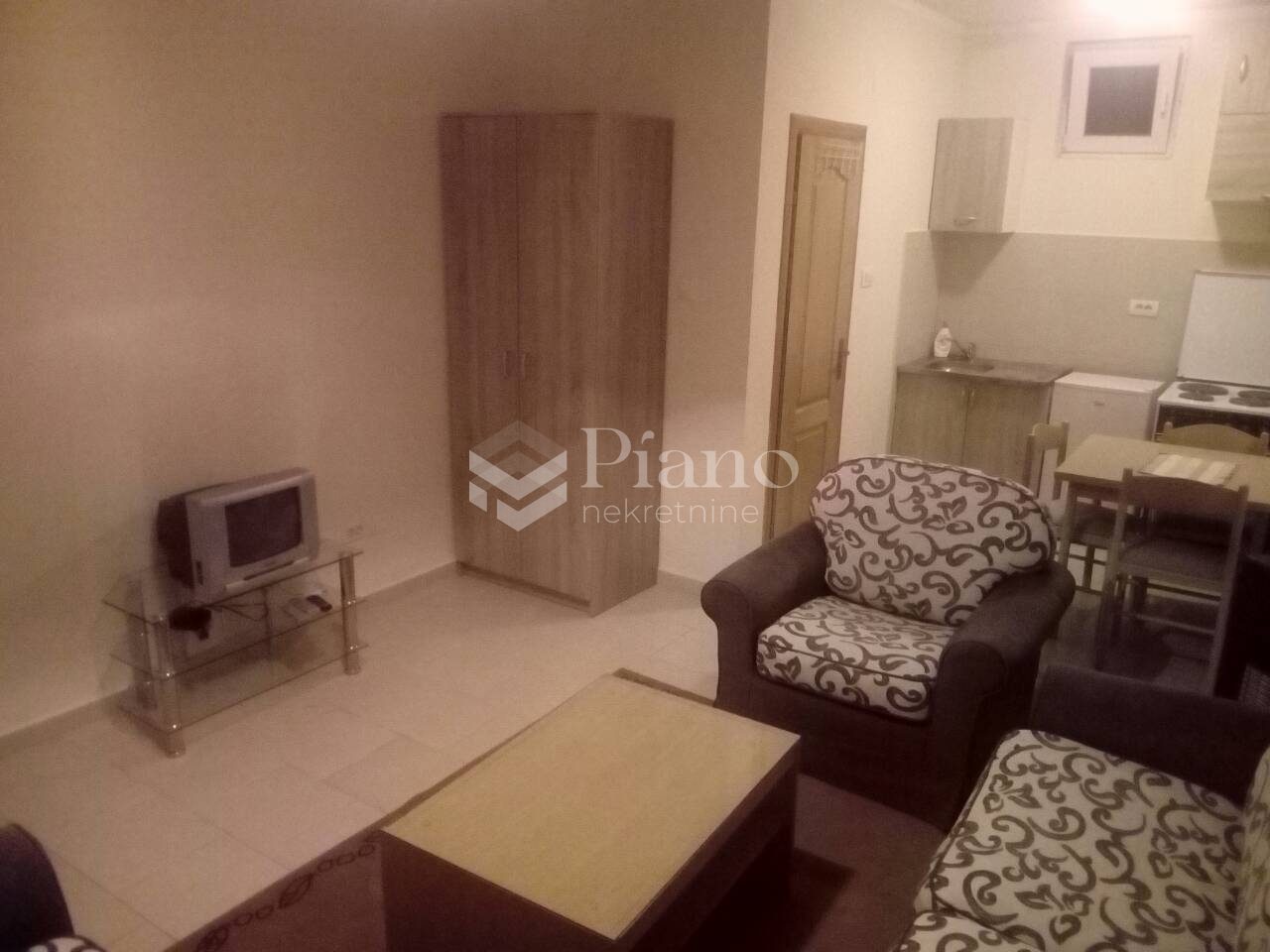 Furnished studio apartment in Dalmatinska street