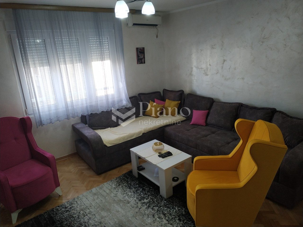 Furnished studio apartment in city center
