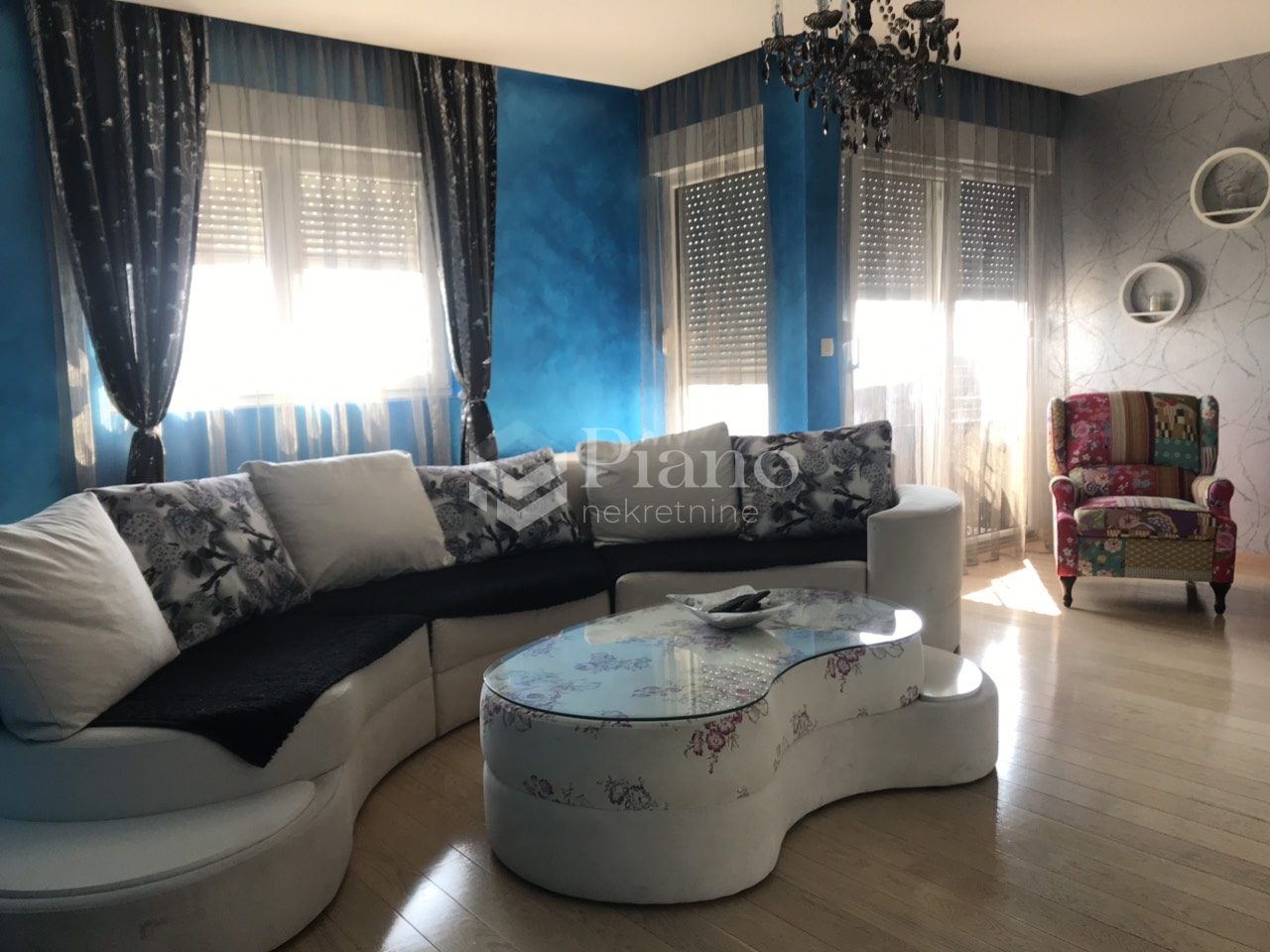 Three bedroom furnished apartment in City kvart 