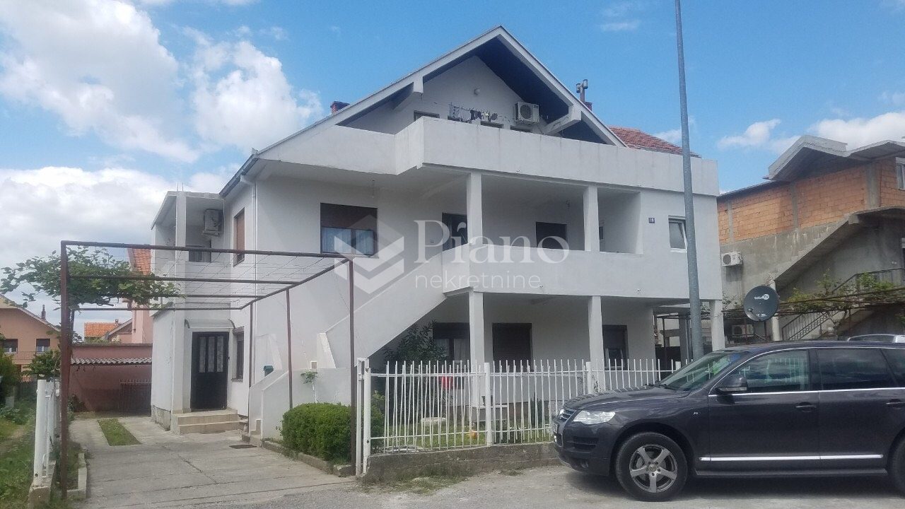 Unfurnished two bedroom apartment on Stari Aerodrom