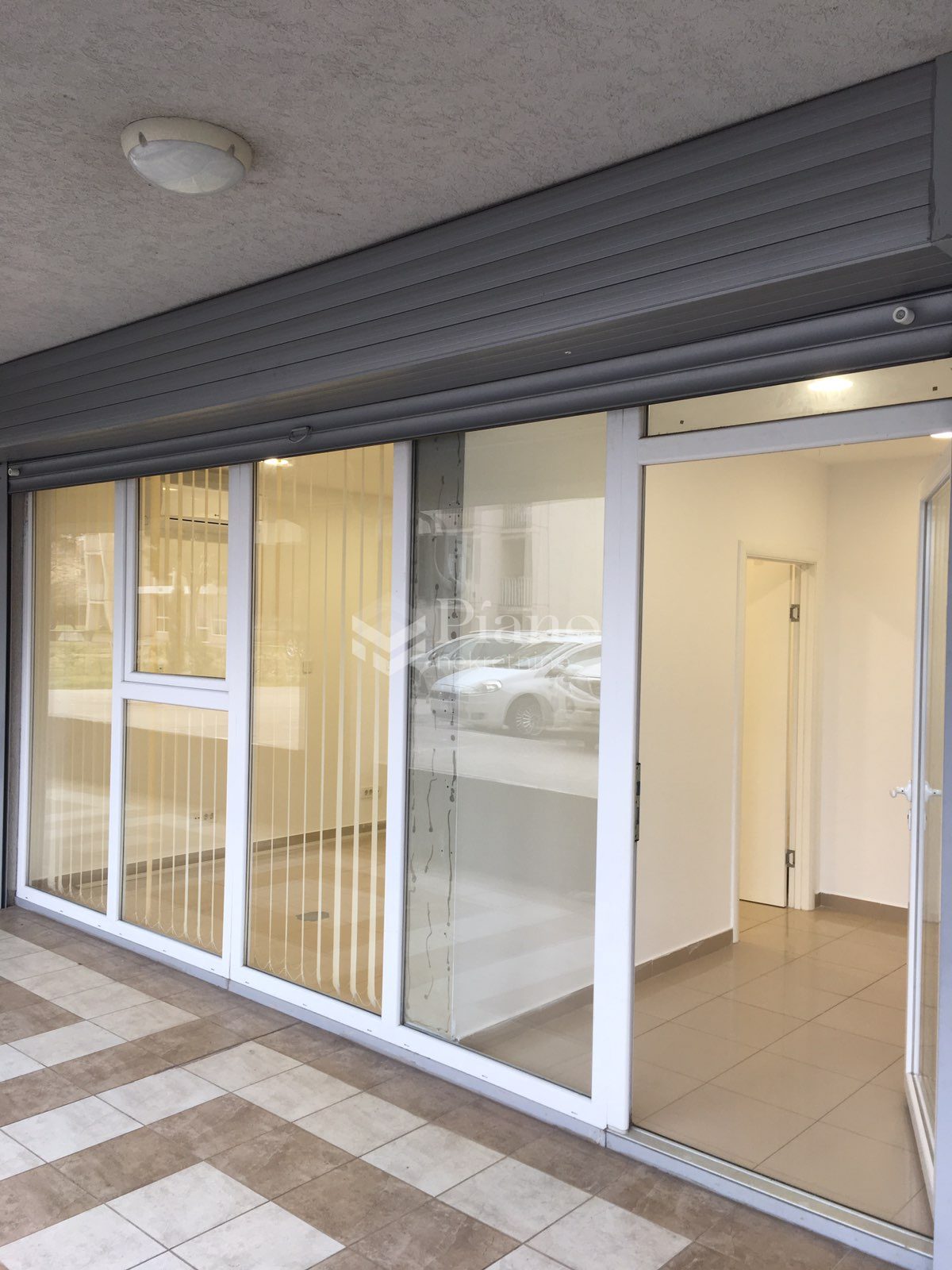 Unfirnished office space in  City kvart