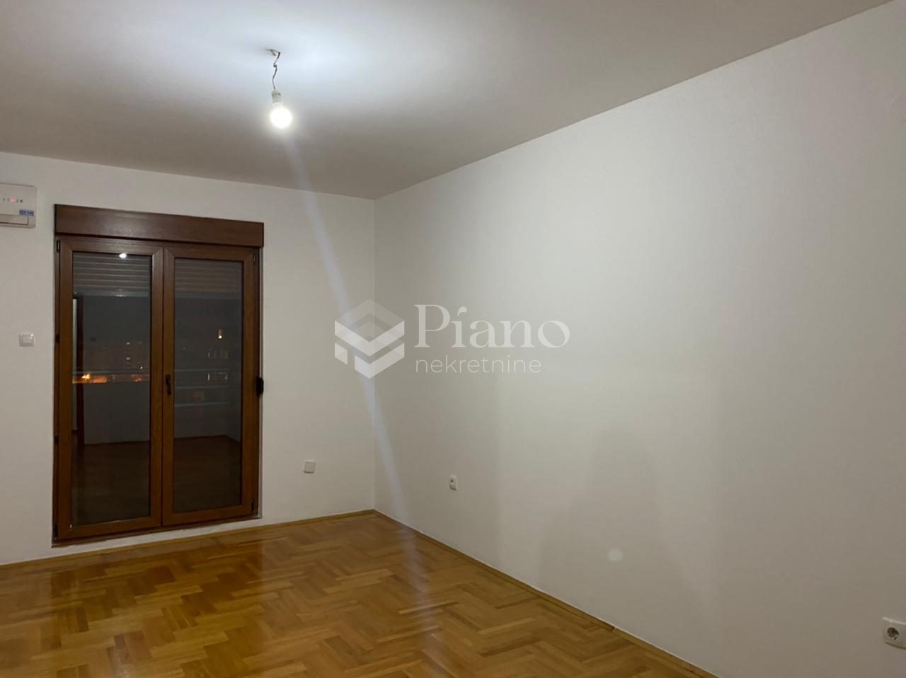 One bedroom unfurnished apartment Tuški put