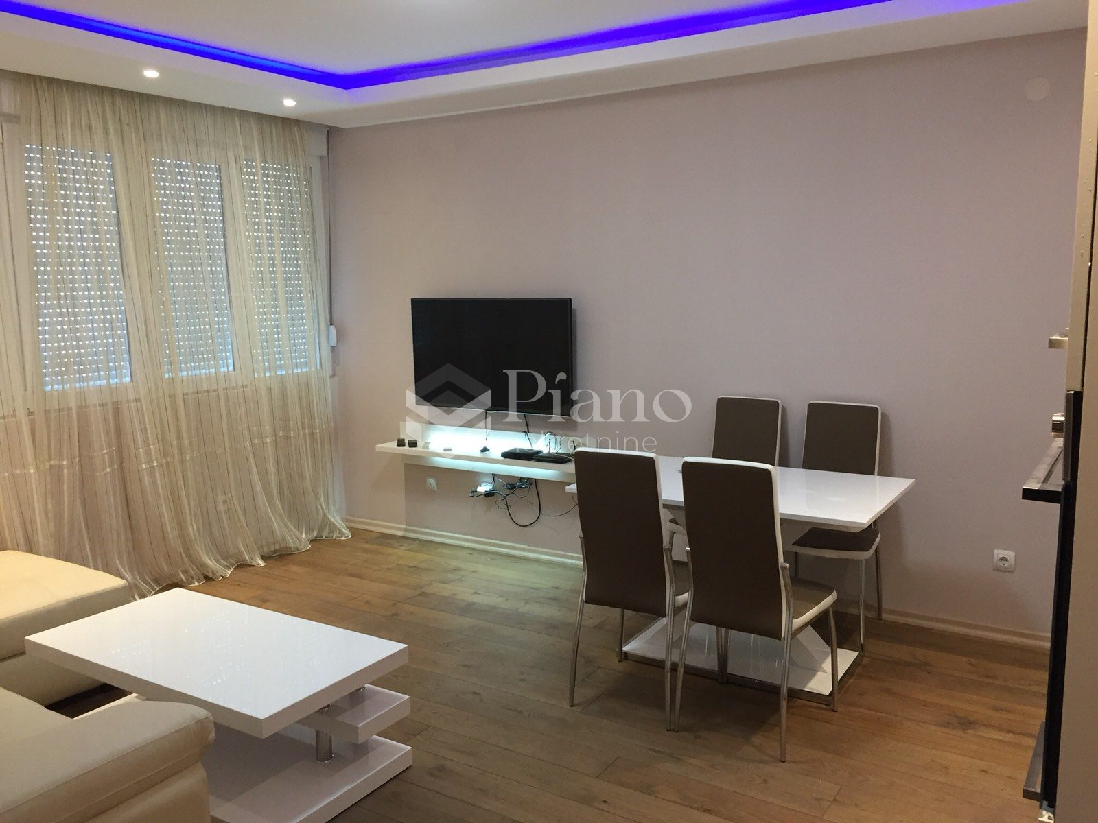 One bedroom furnished apartment in city center