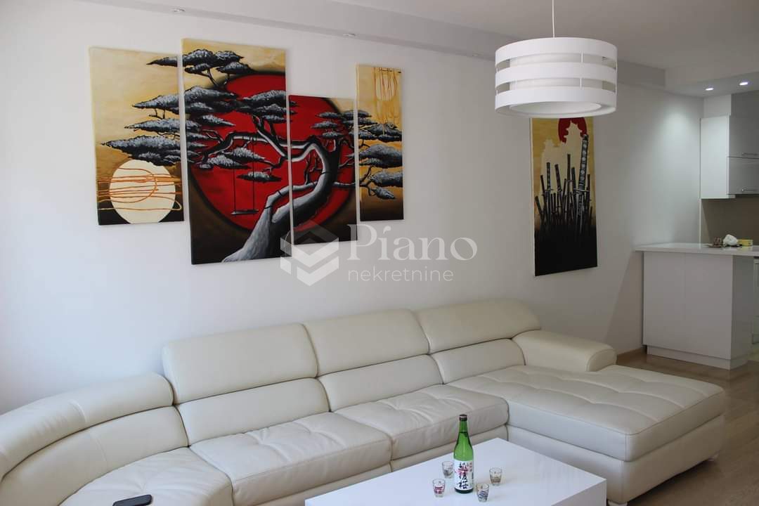 Namješten jednosoban stan u City kvartu