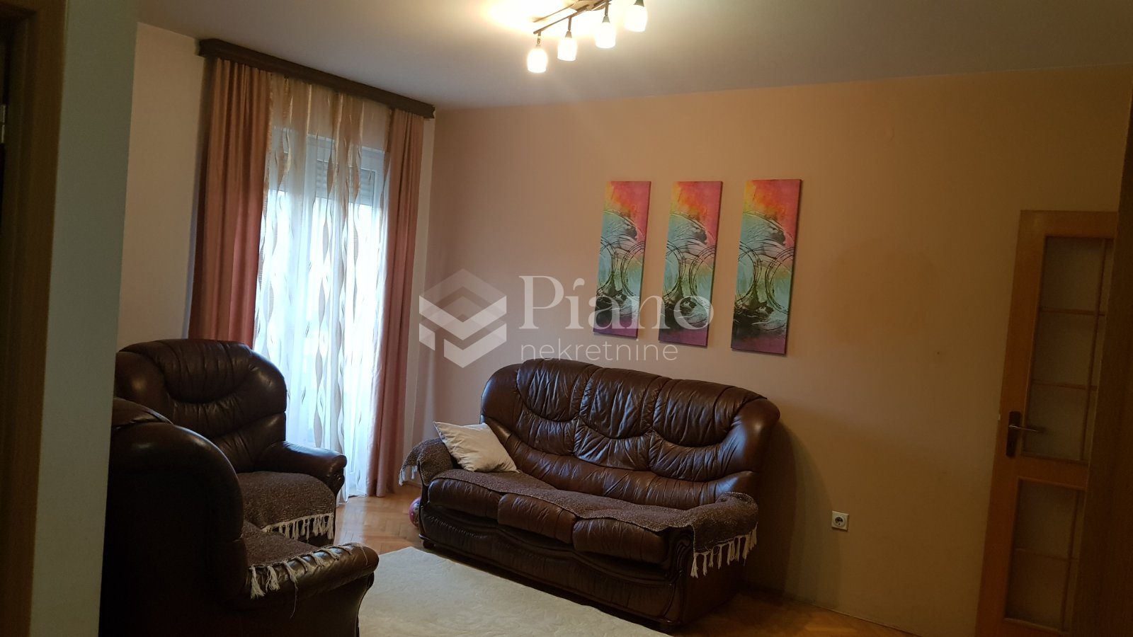 Namješten dvosoban stan na Starom Aerodromu