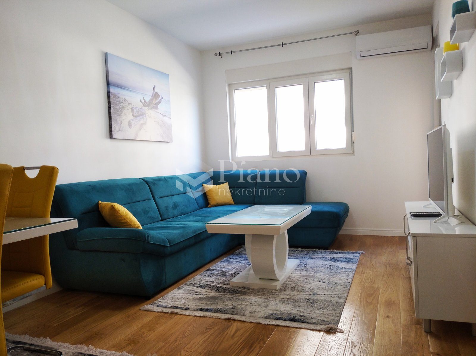 Namješten jednosoban stan u Central Pointu