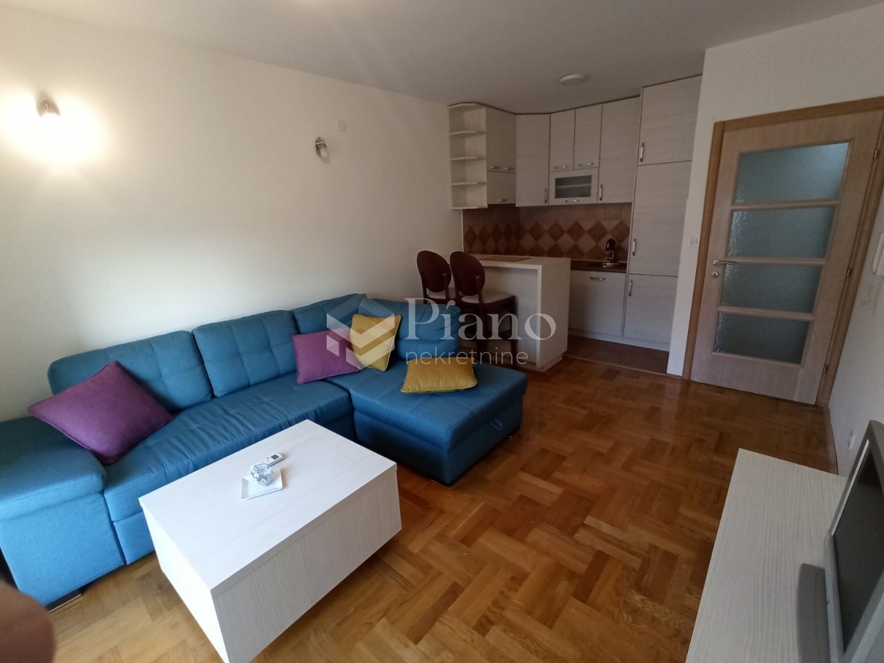 Namješten jednosoban stan na Starom Aerodromu