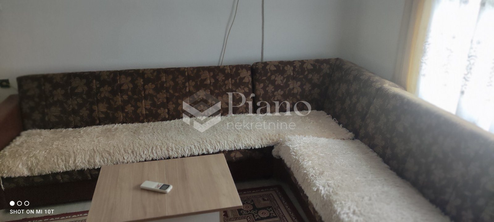 Namješten dvosoban stan na Starom Aerodromu