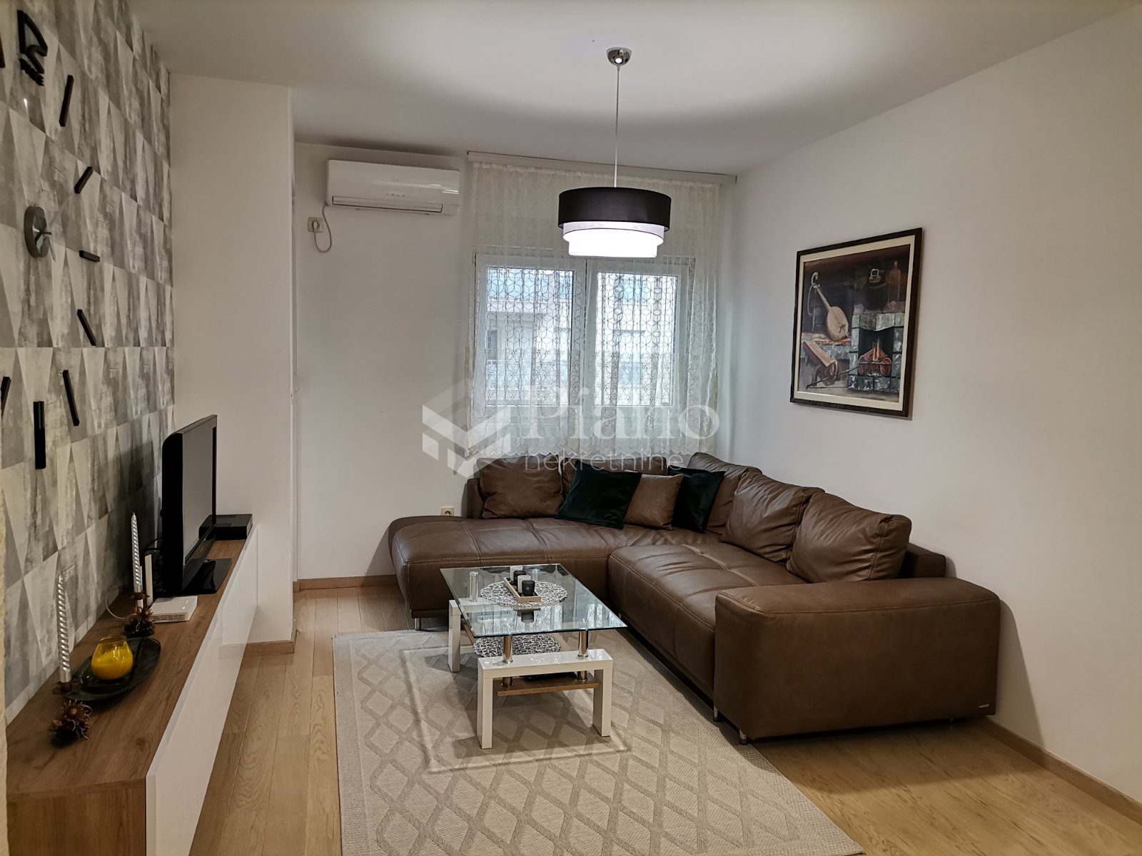 Namješten jednosoban stan u City kvartu