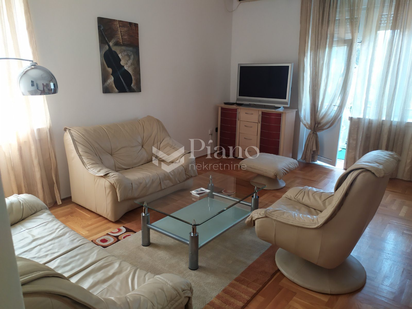 Namješten jednosoban stan u centru grada