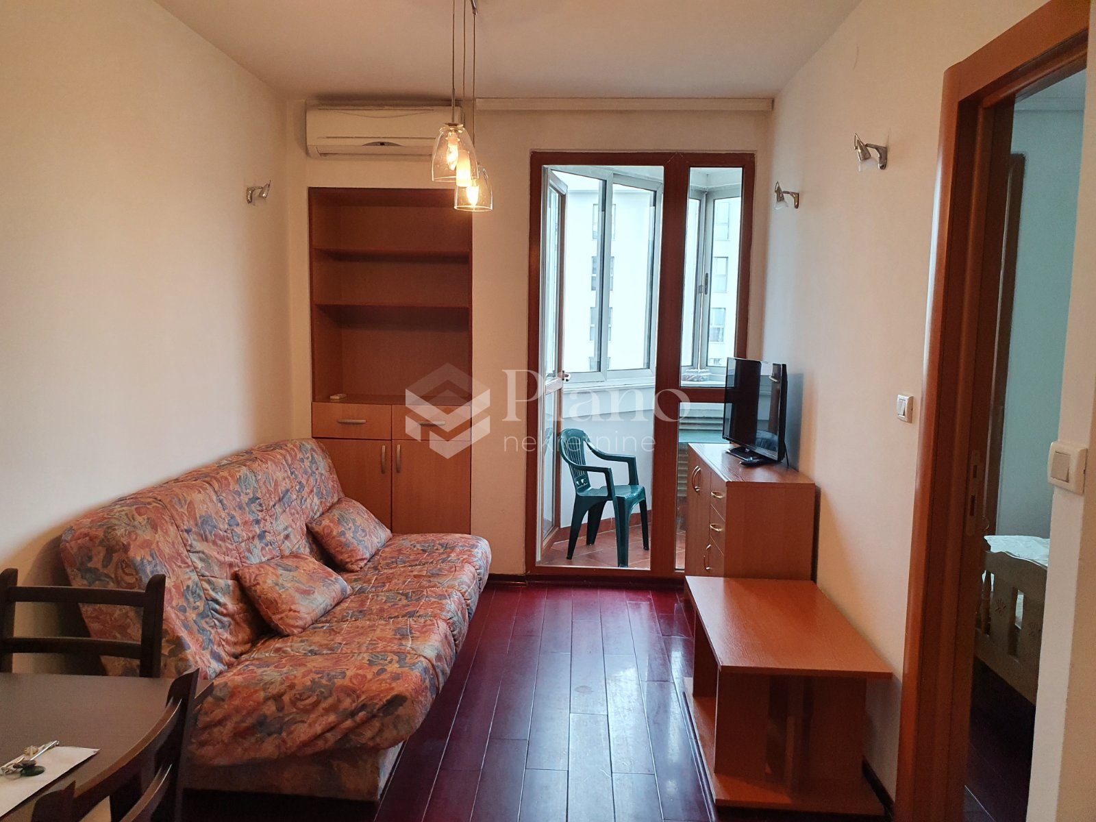 Namješten jednosoban stan u Momišićima