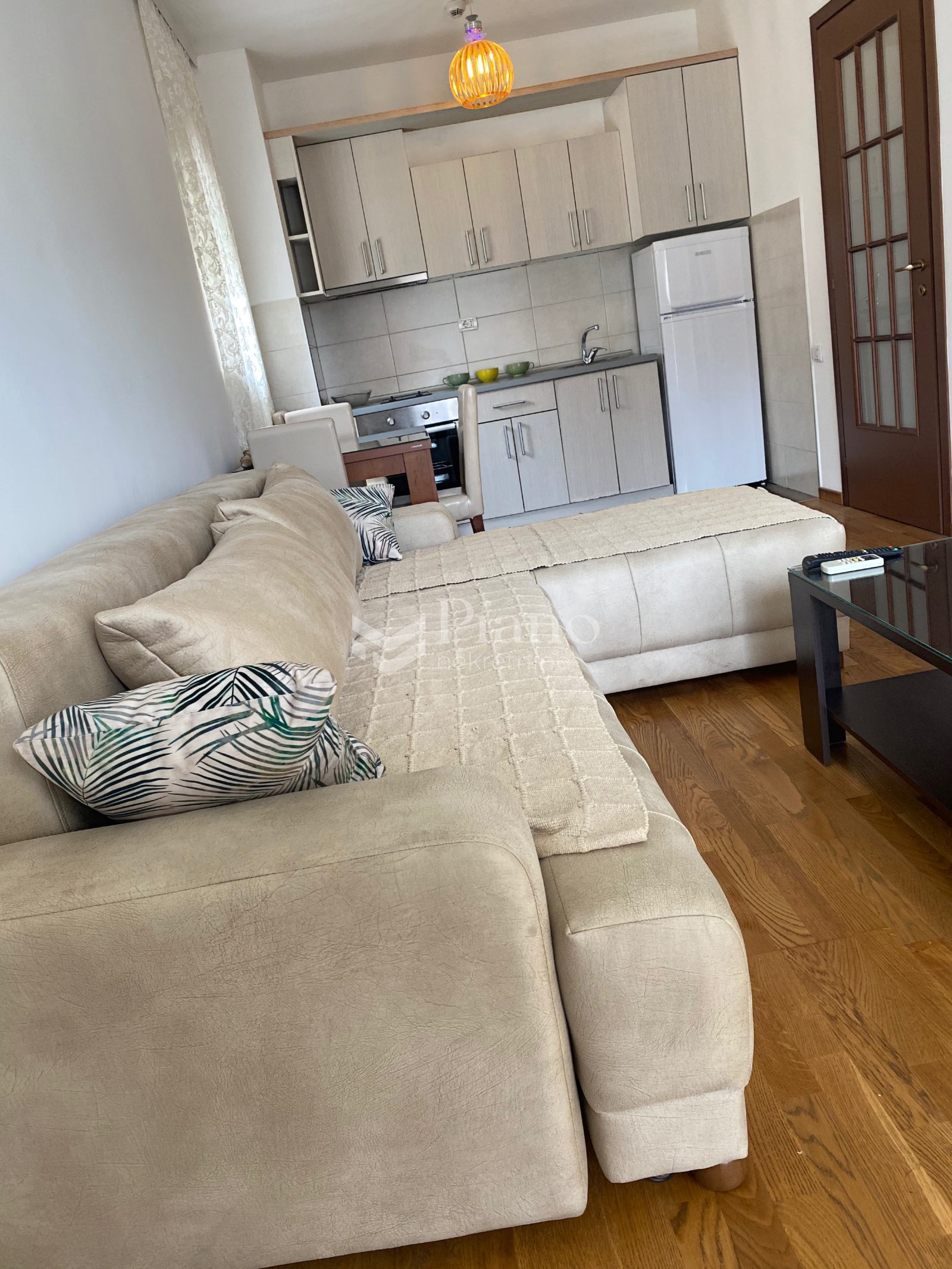 Namješten jednosoban stan u City kvartu