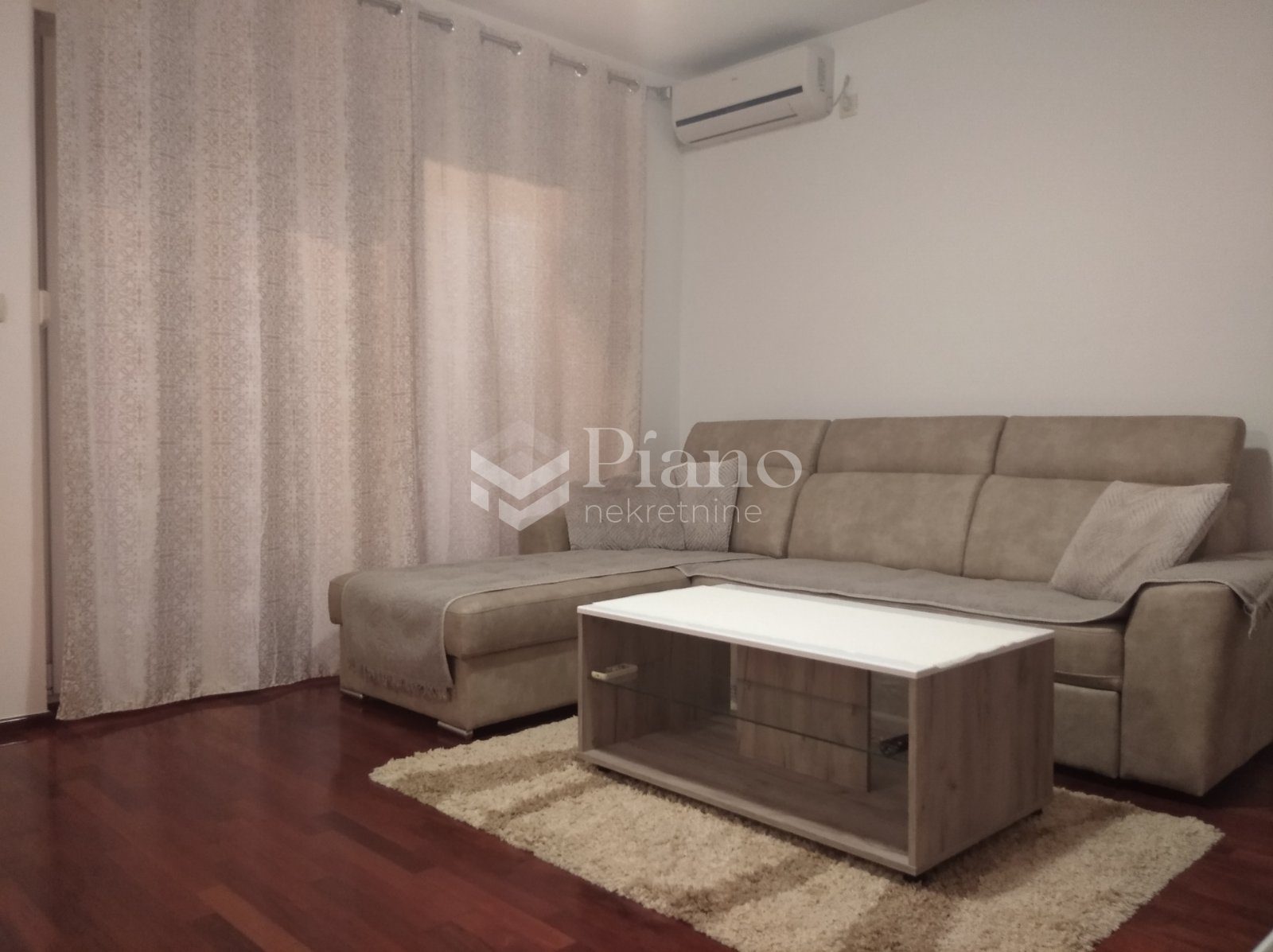 Namješten jednosoban stan na Starom Aerodromu