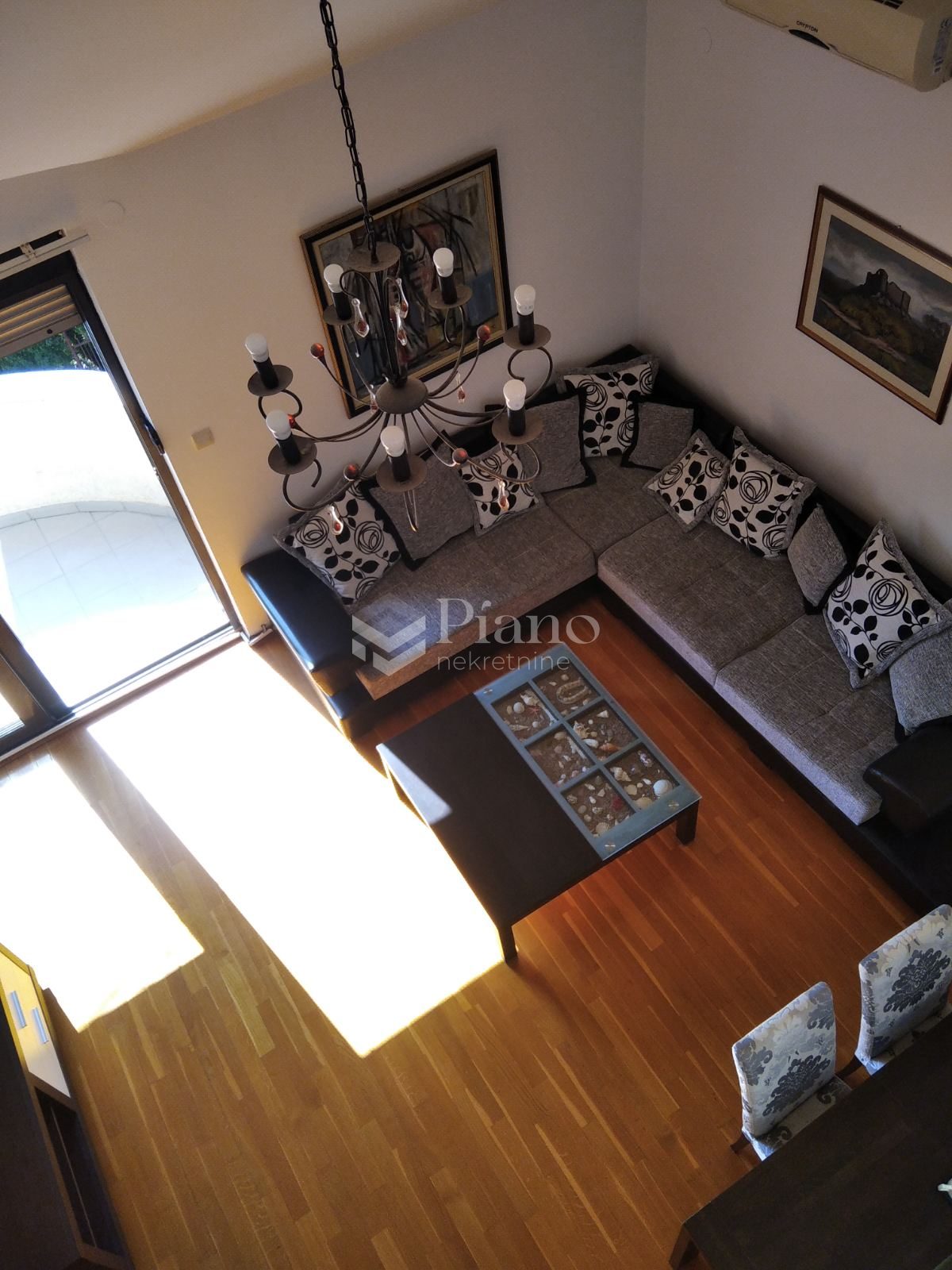 Furnished three bedroom apartment in Momišići